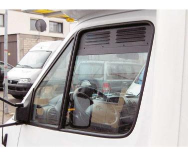 Driver's cab Ventilation grilles: Ventilation for driver's cab doors